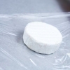 Rimozione della crosta di brie