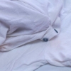 Come togliere le macchie di deodorante dai tuoi vestiti