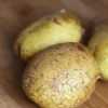 Cuocere una patata nel microonde