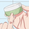Applicare una maschera per capelli