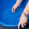 Mettere a bagno un'unghia incarnita