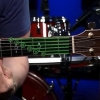 Suonare l'accordo di do maggiore su una chitarra