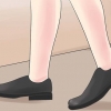 Ripara le scarpe che cigolano
