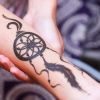 Prendersi cura di un tatuaggio all'henné