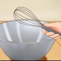Preparazione della crema chantilly