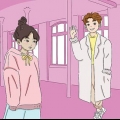 Tenendo la mano di una ragazza