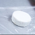 Rimozione della crosta di brie