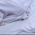 Come togliere le macchie di deodorante dai tuoi vestiti
