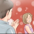 Fai i complimenti a una donna
