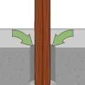 Posizionamento di una staccionata in legno