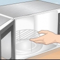 Utilizzo di un microonde con funzione grill