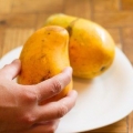 Mangiare un mango