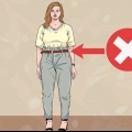 Indossare pantaloni di carta