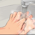 Rimozione di un cerotto liquido