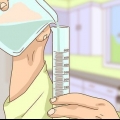 Determinazione del volume di un oggetto irregolare mediante un cilindro graduato
