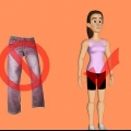 Allunga le gambe per fare la spaccata