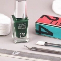 Regalati una manicure