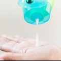 Intrecciare i capelli corti (per gli uomini)