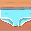 Piega la biancheria intima