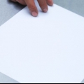 Invecchiare la carta con il tè