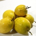 Fare il succo di frutto della passione