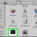Apertura di programmi con privilegi di root su un mac
