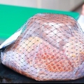 Preparare il prosciutto a spirale