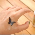 Rimuovere i tatuaggi temporanei