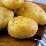 Pelare o non pelare le patate