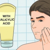Trattamento dell'acne (per ragazzi adolescenti)