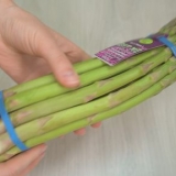 Asparagi al vapore