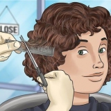 Ripara i capelli ricci danneggiati