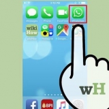 Ottieni segni di spunta blu in whatsapp