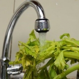 Fare il succo di sedano