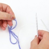 Lavorare a maglia con ferri circolari
