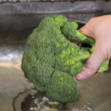 Pulire i broccoli