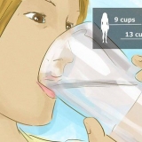 Perdi il grasso della pancia bevendo acqua