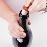 Tappare di nuovo lo champagne