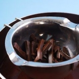 Fare riccioli di cioccolato