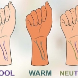 Scegliere i colori migliori per i tuoi vestiti