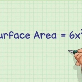 Determinare il volume di un cubo in base alla sua area