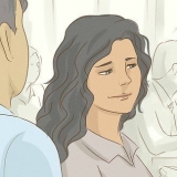 Leggere il linguaggio del corpo delle donne quando flirtano