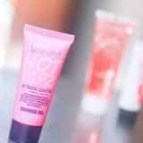 Usando il gel doccia