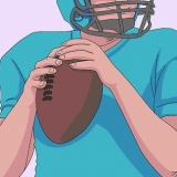 Lanciare una palla più lontano (football americano)