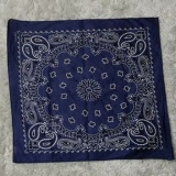 Legare una bandana