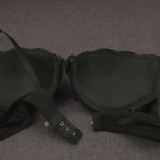 Slaccia un reggiseno