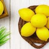 Tagliare un limone