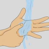 Fare un massaggio alla testa