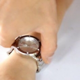 Regola un cinturino dell'orologio