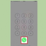Mettere in attesa una chiamata iphone